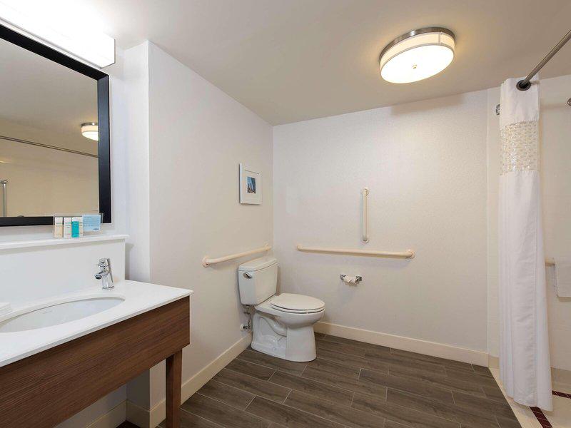 6C4F01E414F6B1B2B1A1528A937F3301