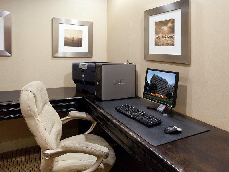 CF0B8D8DFFA30D9FBC65893638C77120