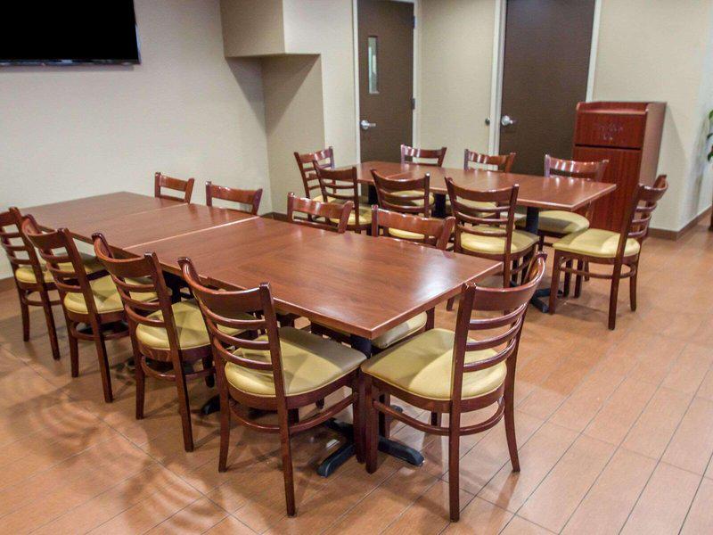 DCC575BD5E500D9DAE847C661C78FD60