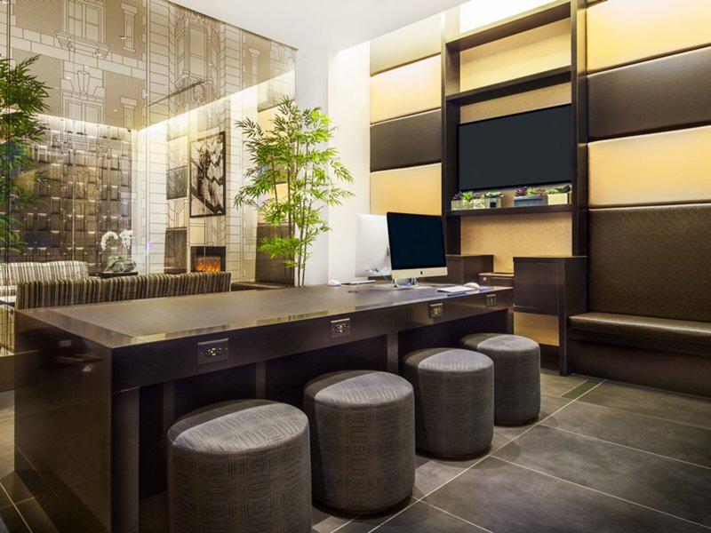 EF71E2BA819DAE3D5AF7AD9CE0BAE657