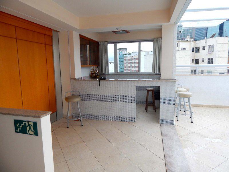 DB88955FE21F1DE270B4C74E1A85C9B6