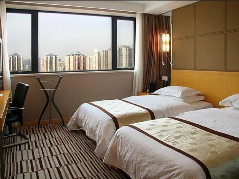 867C9E4E3B7AF74F63E46F0E8DB9F6D9