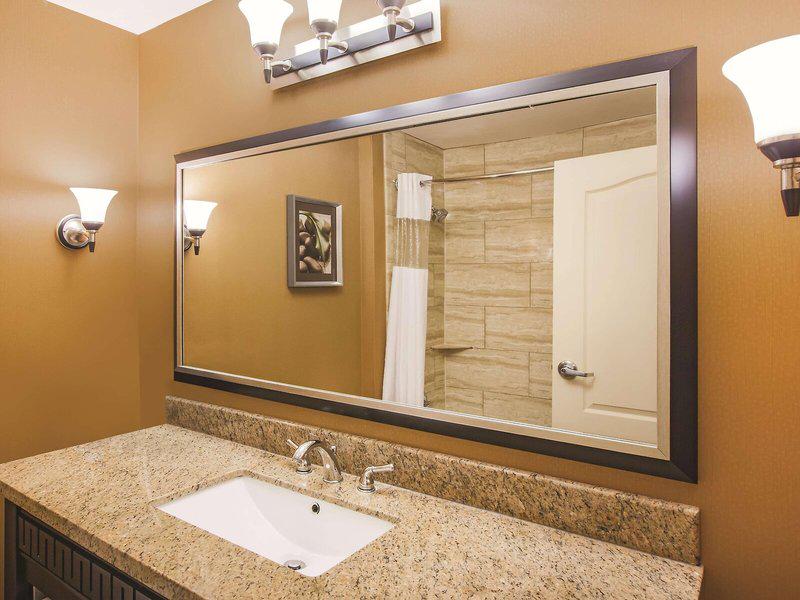 E6764B270AB3C877D0167FFB0064E997