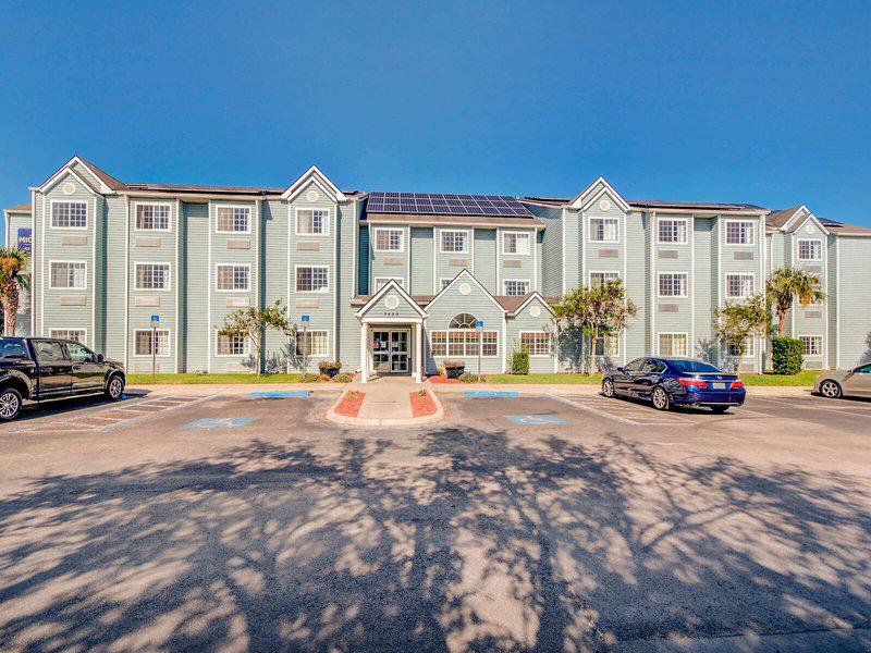 E71CCD0C845476AD514E2F8FC0055CFD