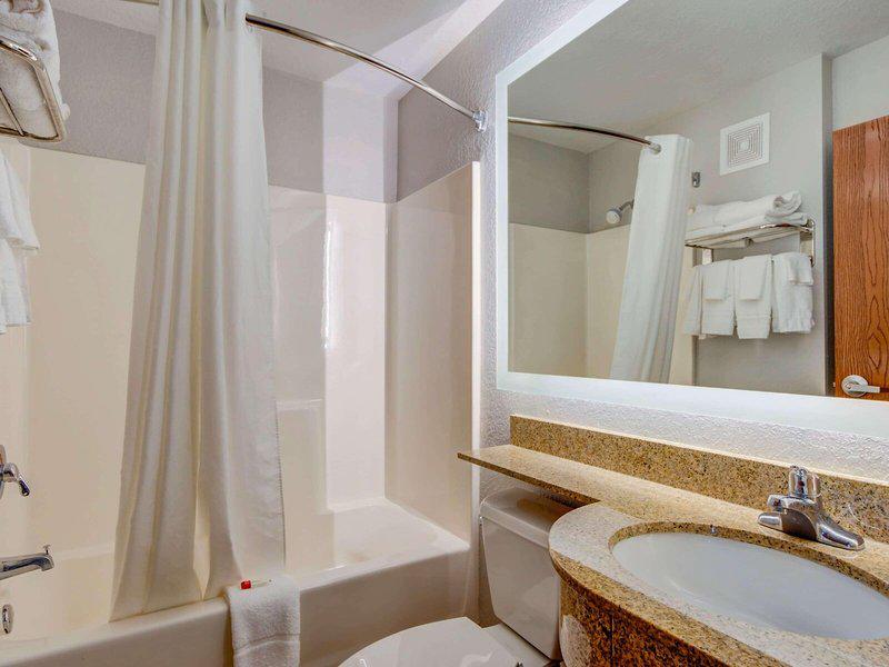 46FF6F2E738A8E520A5BDC1610B310CB