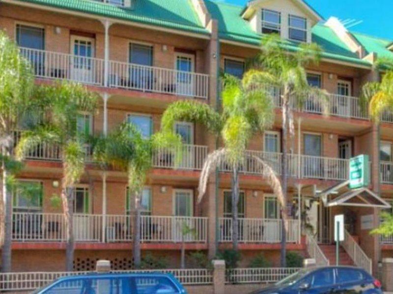 F62DD5DD747EB72A766387A417C43FEC