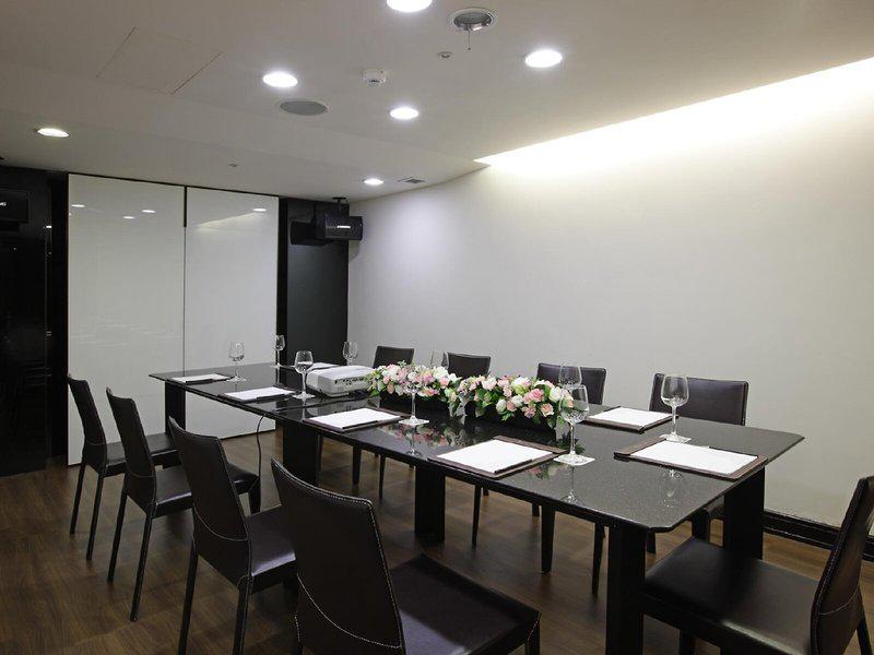 18AD5BB173A6D2BAA4D8550C732B566B