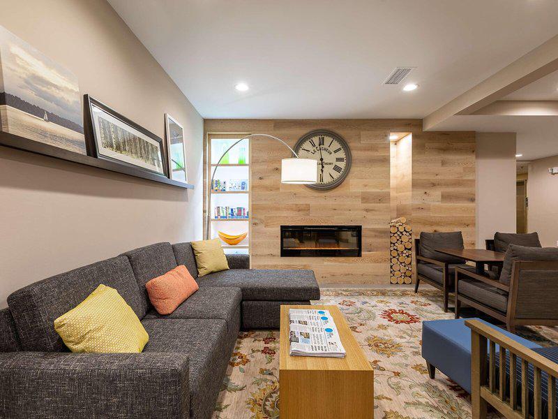 B2BA9B3A40040C9FA734FEDBA82E23CD