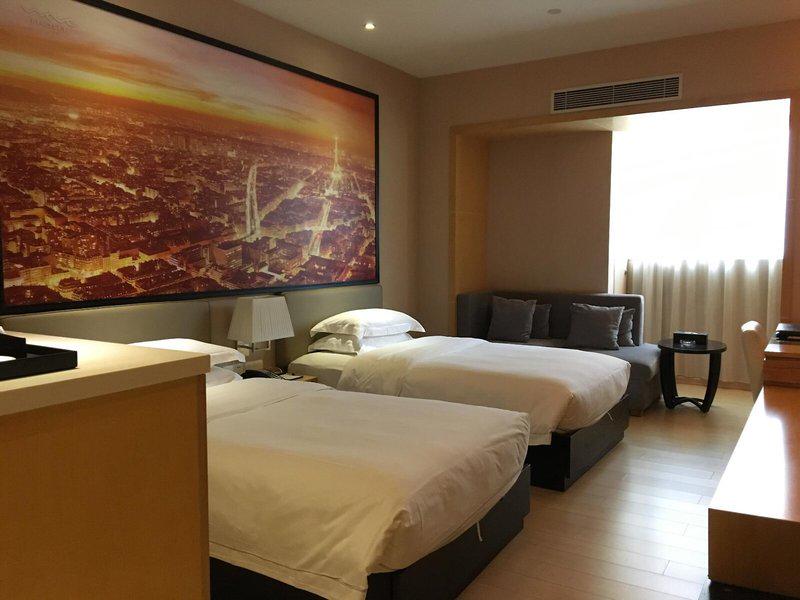 582AB40EF87DF1533599316BE245B39D