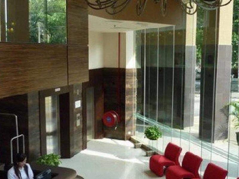 4D964BC5E6595F9DE7B633ACF7EAD543