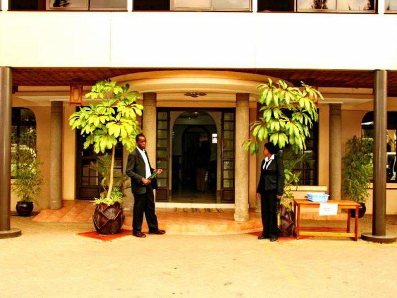 229EA149DFDB76D30099A5DC1179CD4B