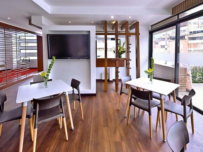 D8A57D6B28E4C1FA8AAA9602BA9180EA