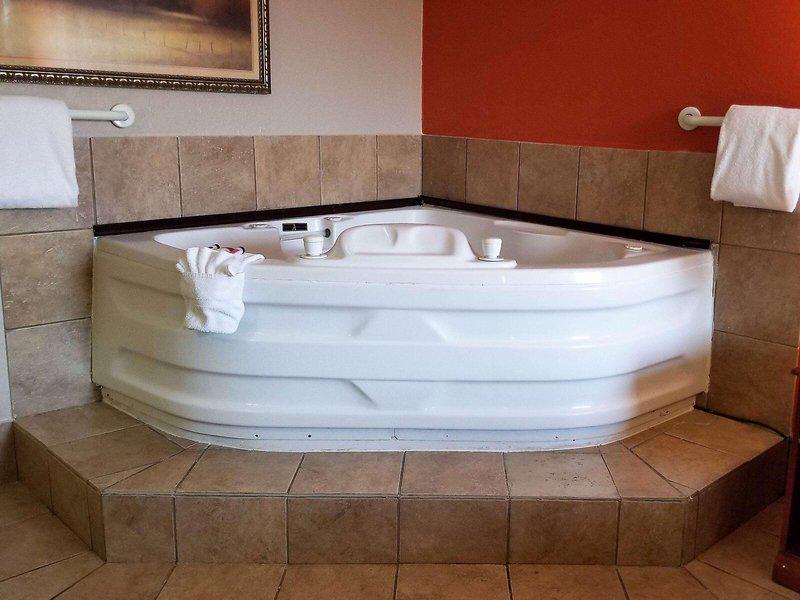 82206634FDA59F9D2494DA50B76258E3