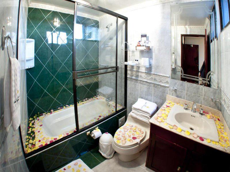 0E0FFD3605263AB28F95542EC004D53D