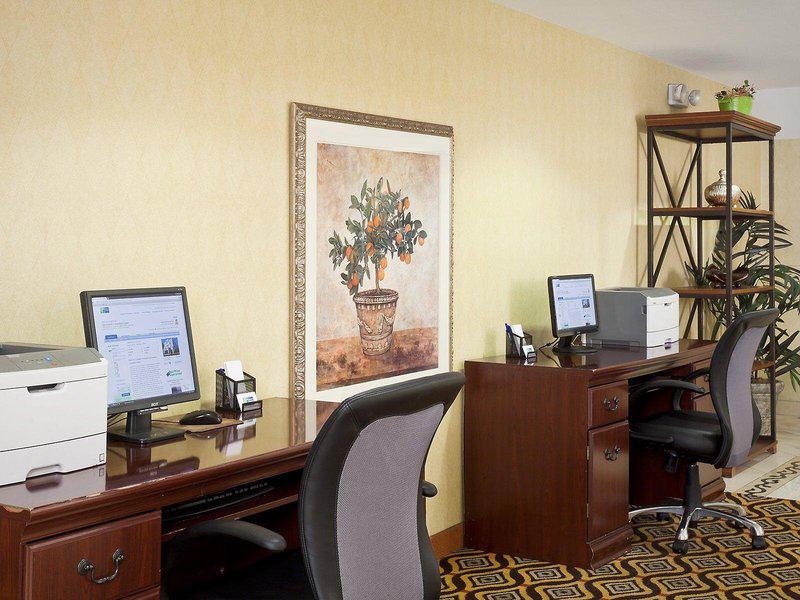 02015CAF0F07AA7240230205B22D2C30