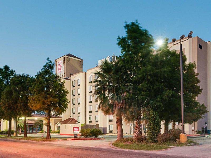 F1952583CACA713AEC77D42DA88D65B7