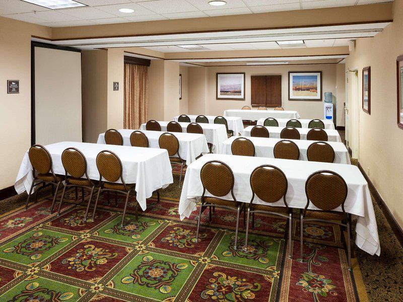 403838C1A668940A32BE2809396BA781