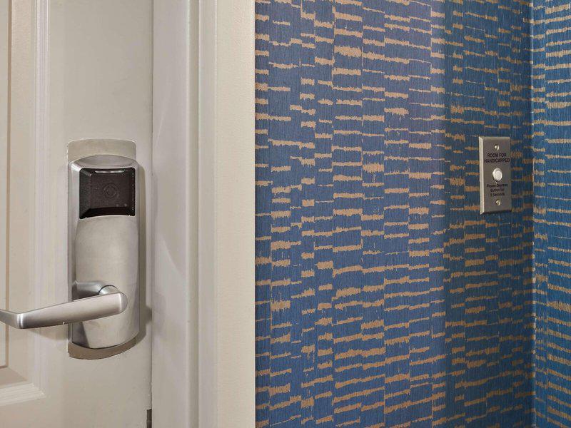 831B6702E38155279447B31BE89A11AC