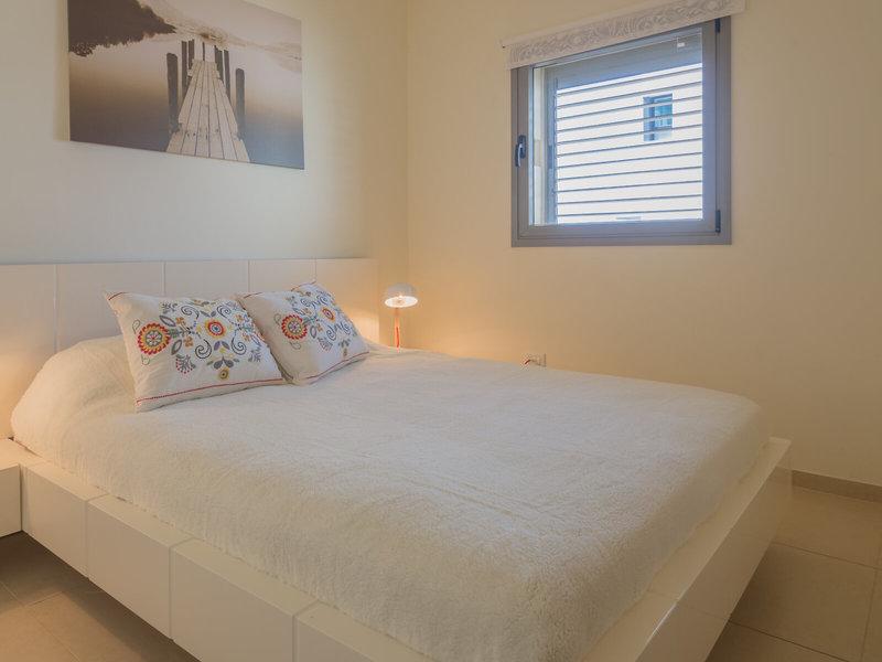 E9681A664A9C803F55EE2BCE4D3BF52A