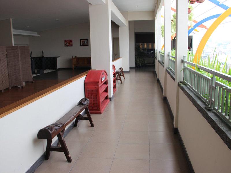 982D102477DC4E6F37F860D6F2AFA12E