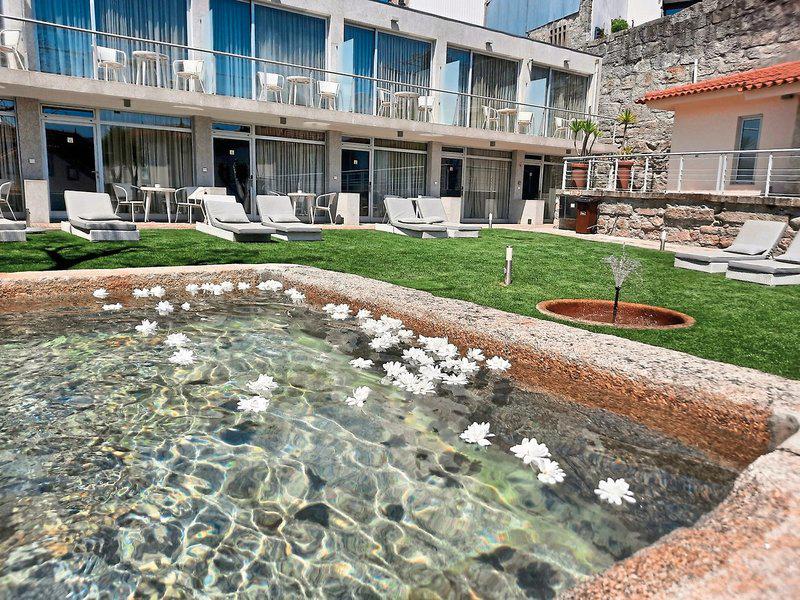 625BDB9DE14DBC77FA5CEB11363558DF