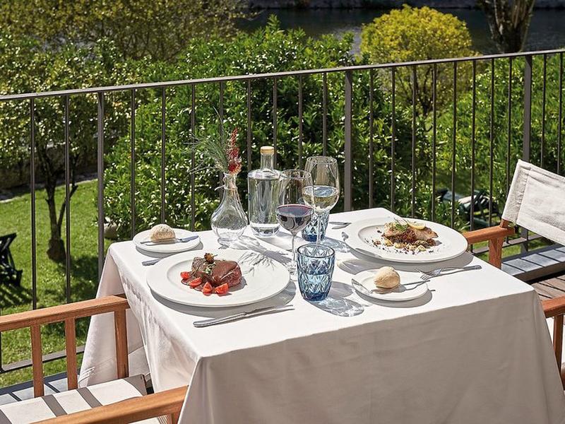 A1079515FD37215CCFB6E27DA93AC037