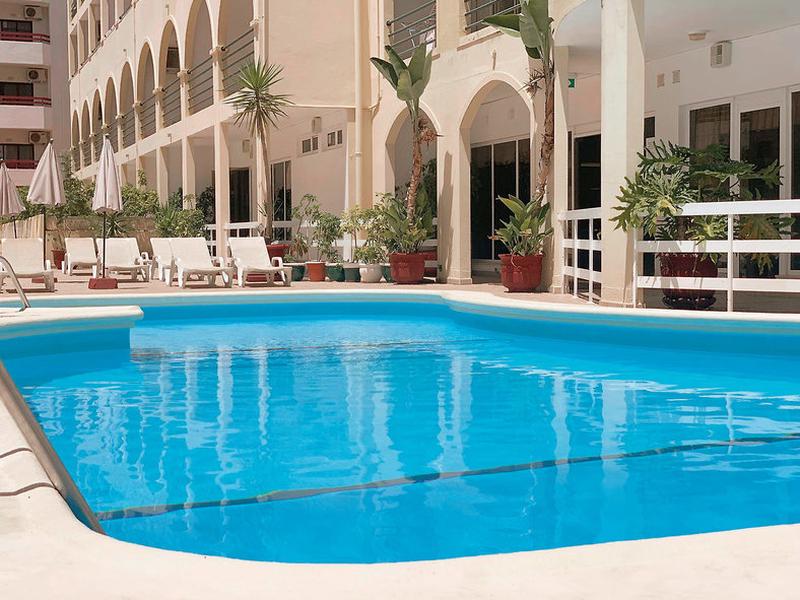 B72F2ABED07E77849F1F7F63EC36DCE8