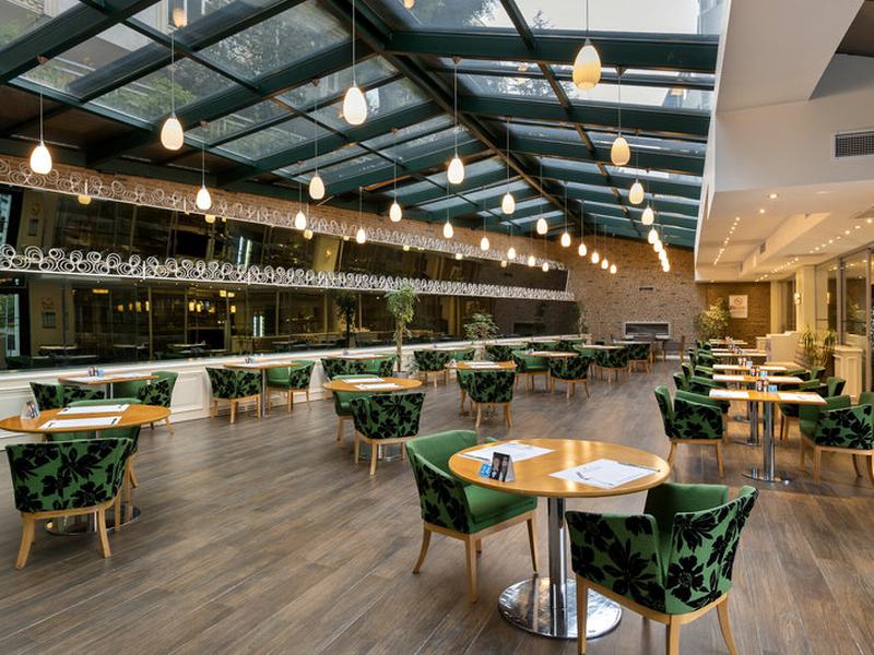 C1FE61F9DD59133E2940E9EFCD0D3A4B