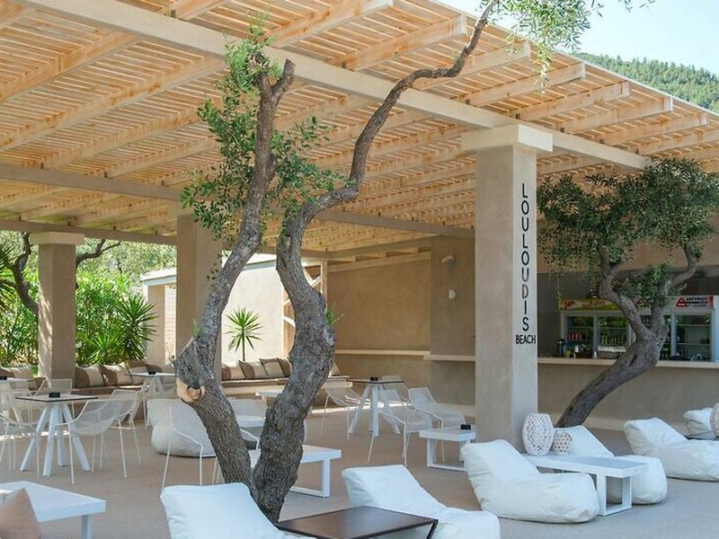 8A1BE51E17AE1C419F37A5788C6CCB5B