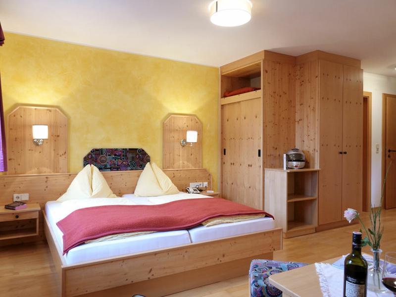 9C81D1DFDE329B28FE45D5479538BDDD