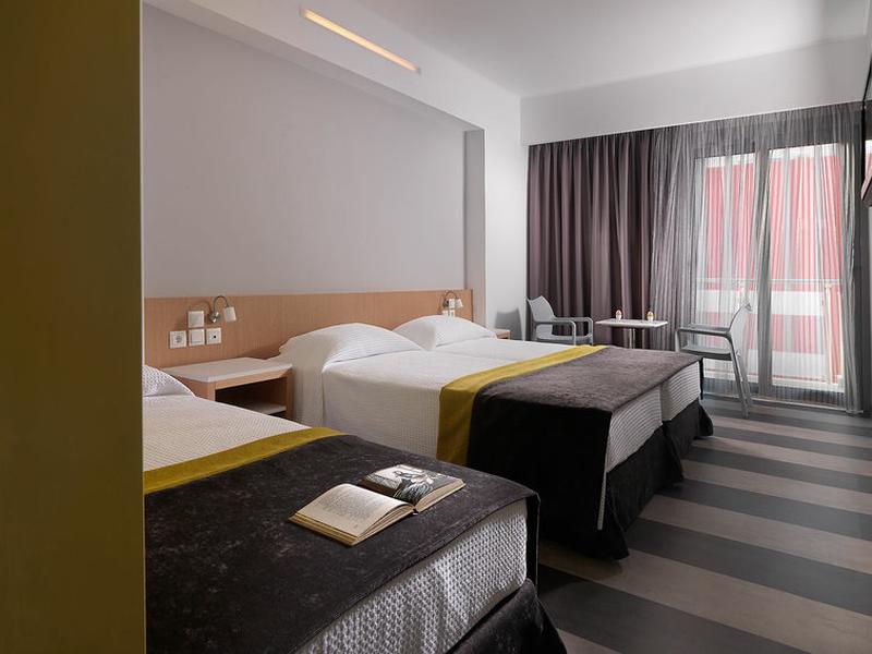 2290FCB4DD4F9CEF72ADC24A50FF8C80