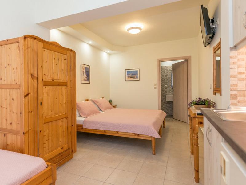 418E4F4A2012FF13363CF3A3E60800FB