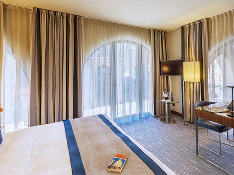 1031FDC12D073E5CE3E2C595D7A38554