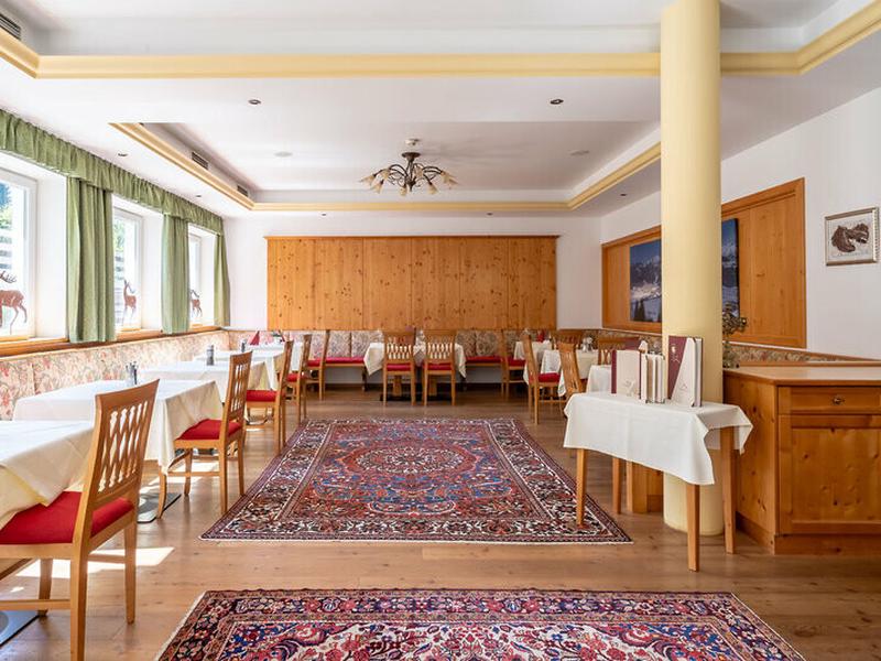 AE8631DD1300EFFBD9BF6B9813D3556E