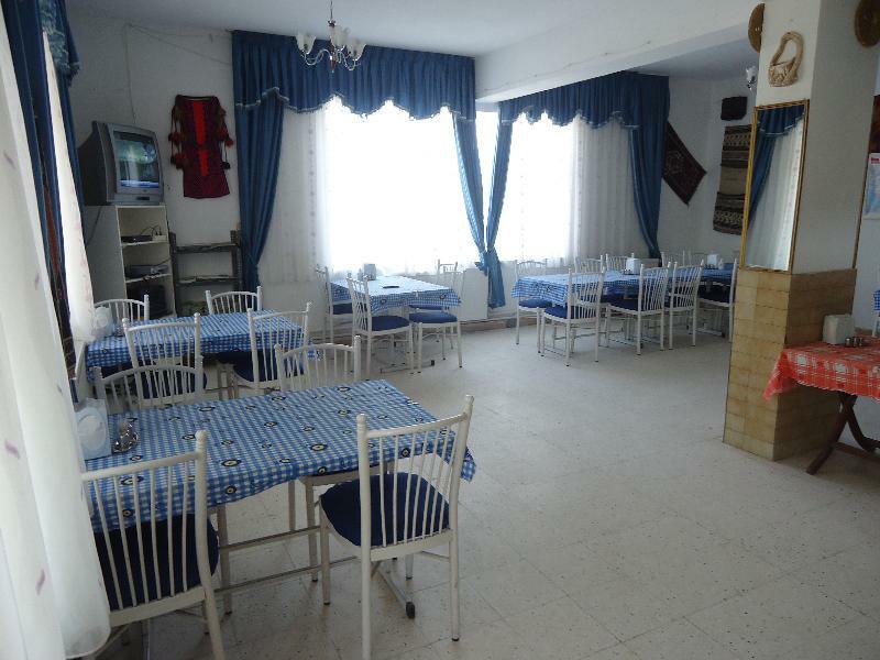 E526AFD11DCA6F4EEB76CB8C0471A052