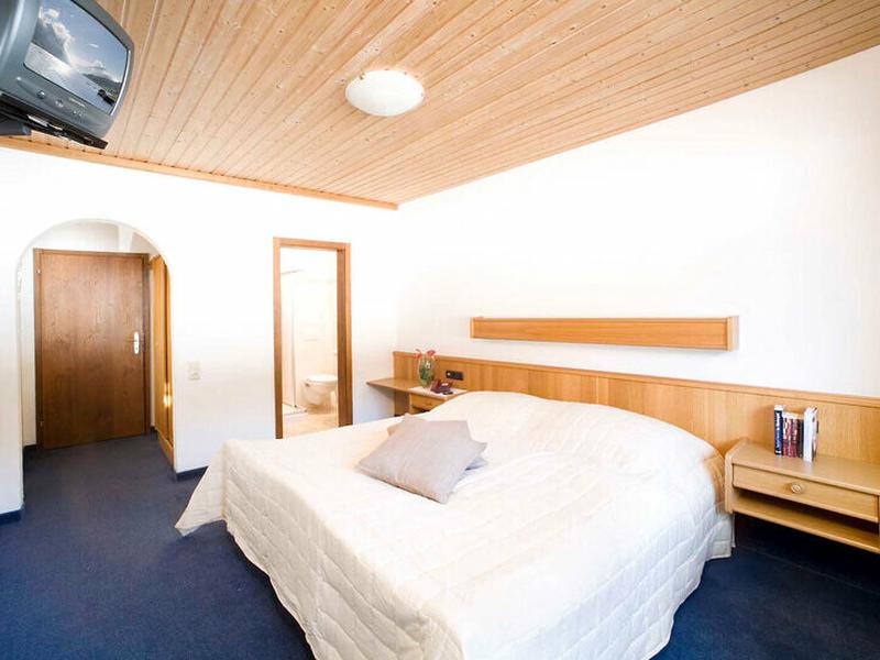 B32D2898BD39D9BD2564E05C5397024D