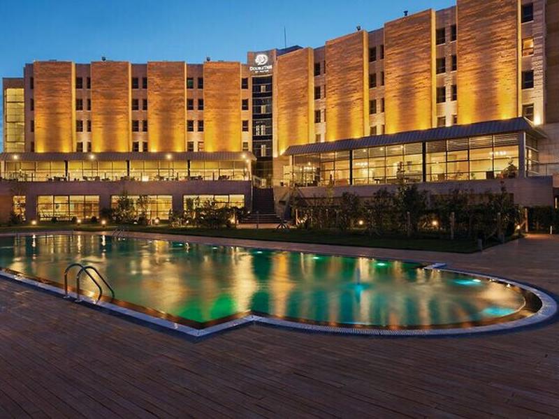 831180C1F11A154383137CE3594C0CD1