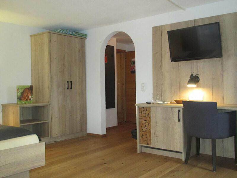 F48AF8BA294CDA3F6212FF88A22C716D