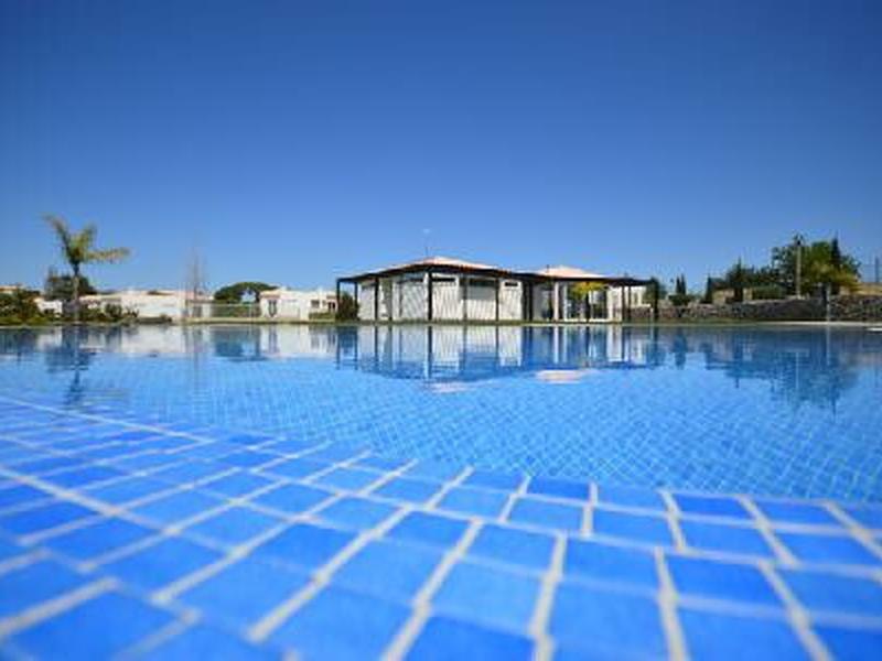 B695F52CFC0D3818209FA8E73174D724