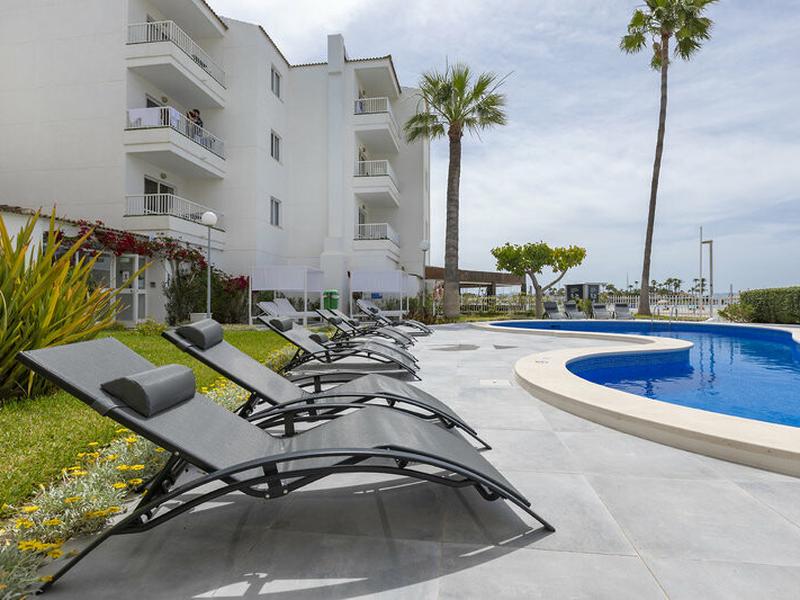 A77AA7A282DCF8C884A4C32257CE9F23