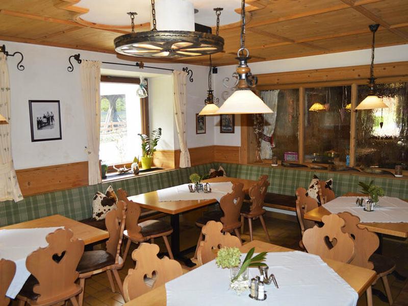 F390317ED98EDA7B7094AB82B29BA94B