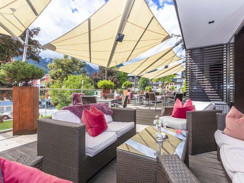 2EDCE5F039F99755A1669857AAC95CAF