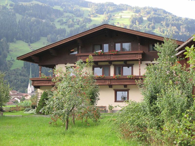 ABB539DE51FE3E72FEFB0CAD3CD46DBB