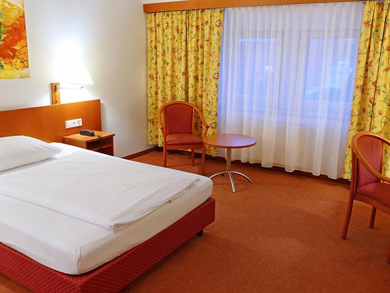 CC36300FE2087A0ABBFA607DEA5C6566