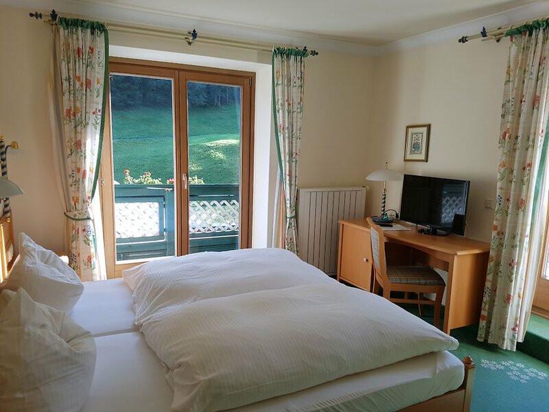 2C105F3F13DB6DDE98823381FA7E8DA3