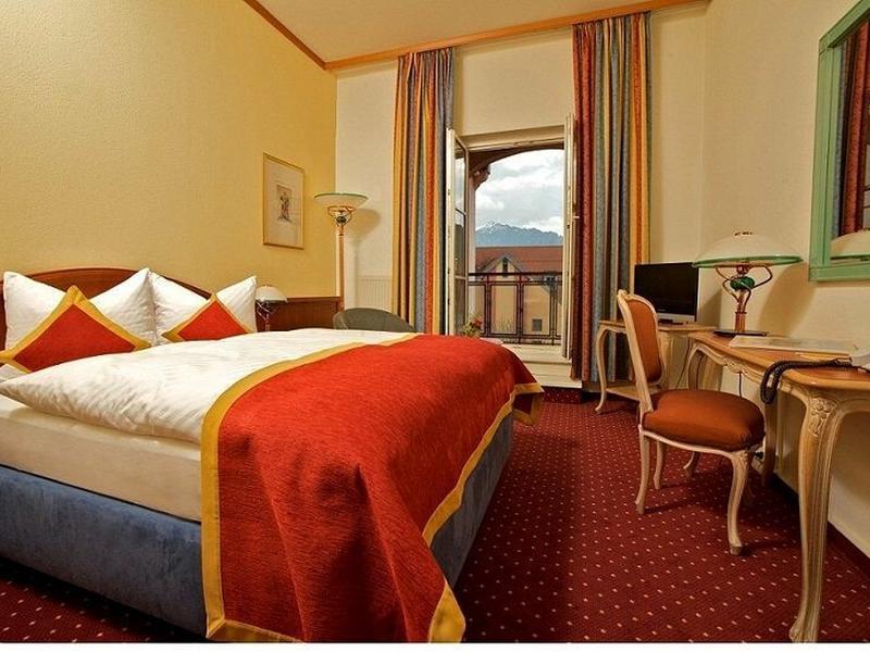 5CA5246C453BAA14D784EB7DCE452E17