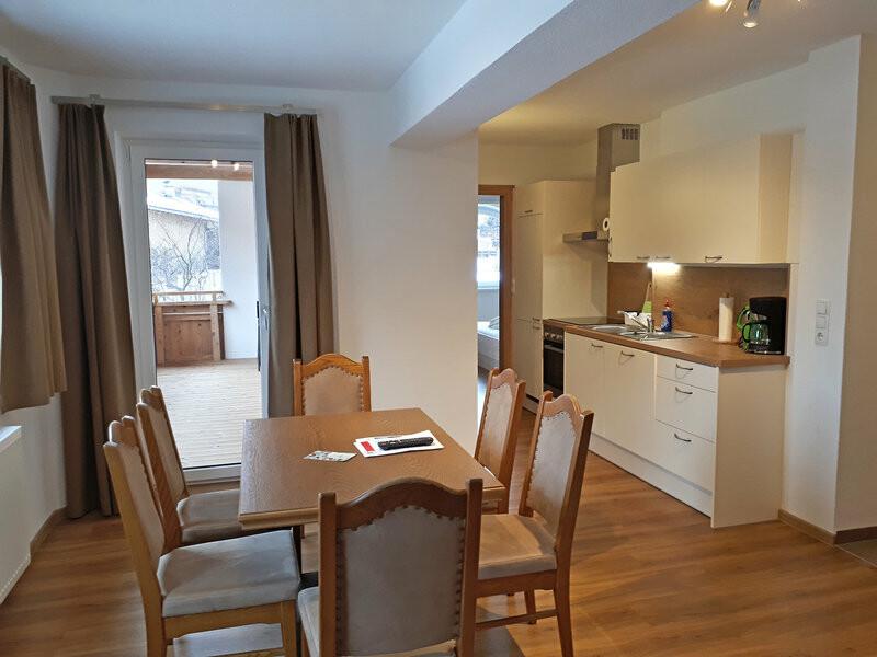 C5C44A253C1641BD321027B0A041EC12