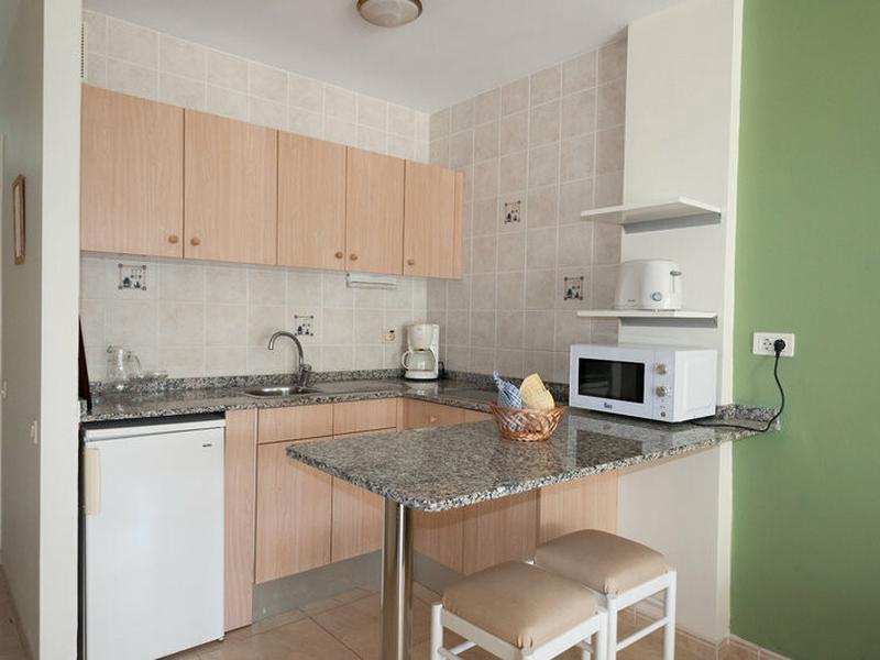 1277EA90BD42A9333A179DCA76322499