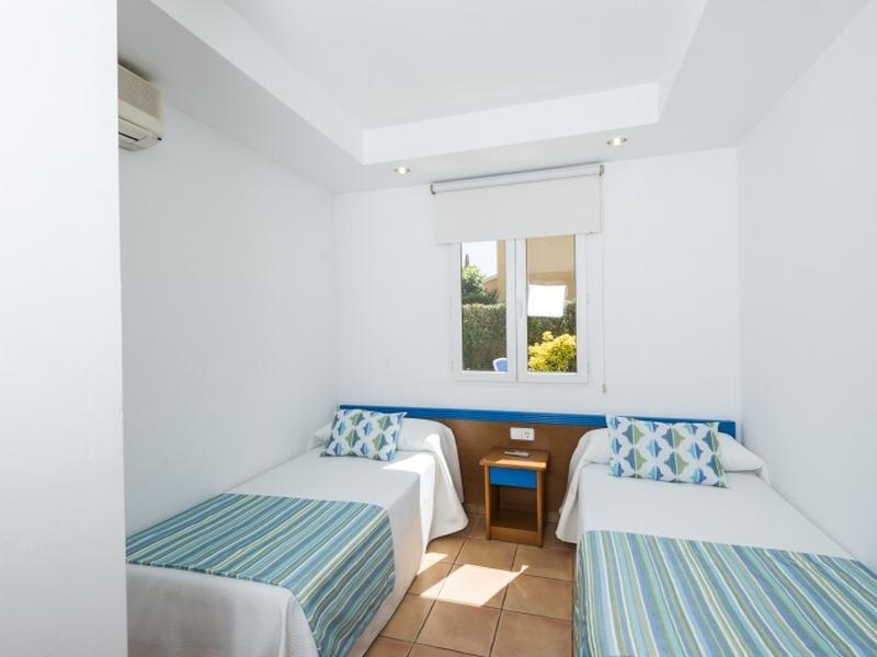 32972F7601007A76303FFF92C5AB3CC5