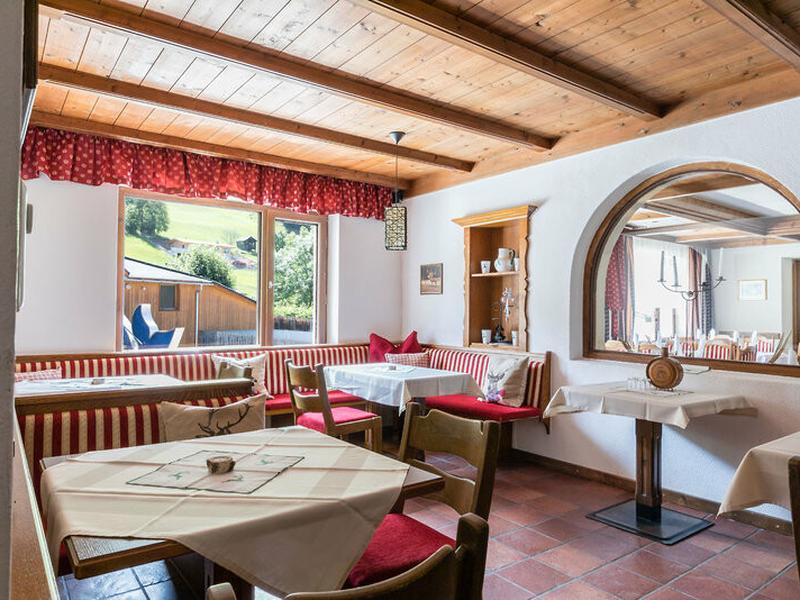 27E7A8CD2517F99114BEF422B9BEA070